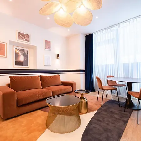 Mbm - Upper Marais Apartment