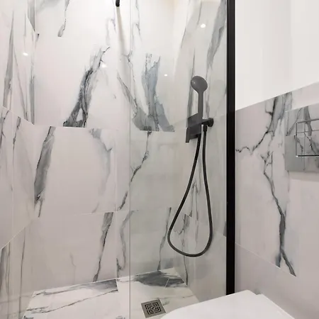 Mbm - Upper Marais Paris