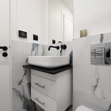 Mbm - Upper Marais Paris